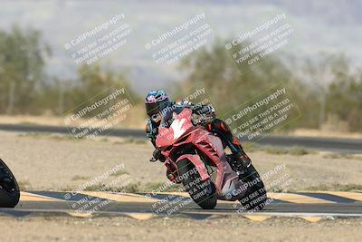 media/Nov-16-2025-Race Pace (Sun) [[8c5fa54630]]/Verified Riders/2-Turn 7 (945am)/